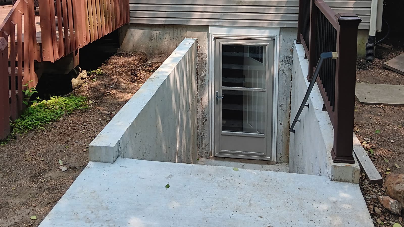 egress-basement-doorway-1